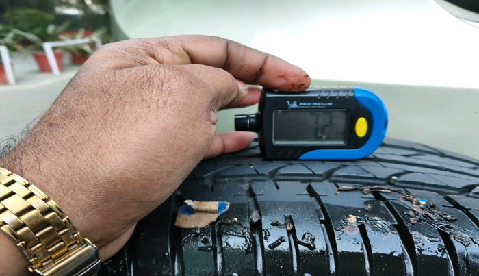 2012 Hyundai Verna FLUIDIC 1.6 VTVT SX, Petrol, Manual, 46,757 km, tyre