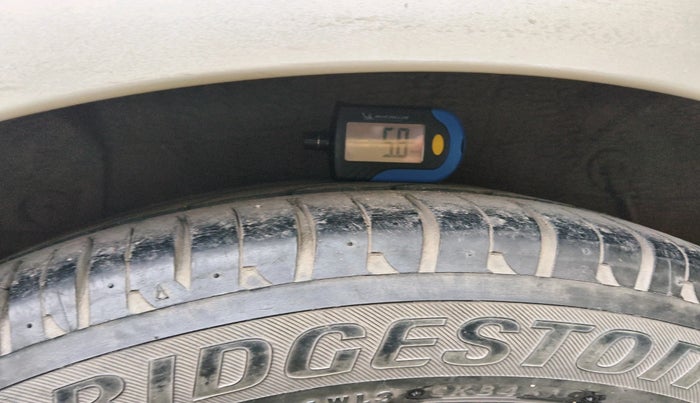 2012 Hyundai Verna FLUIDIC 1.6 VTVT SX, Petrol, Manual, 46,757 km, tyre