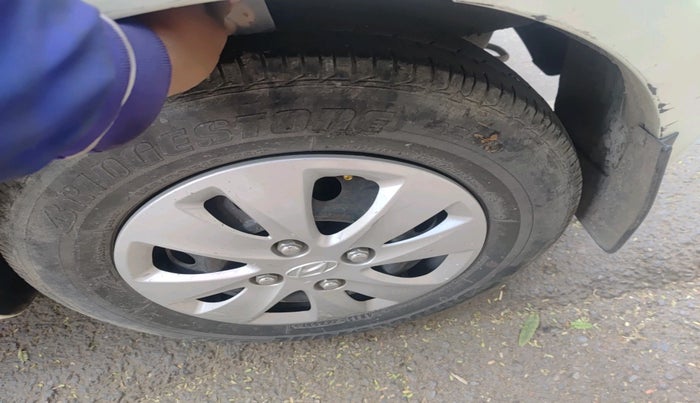 2011 Hyundai i10 MAGNA 1.1, Petrol, Manual, 36,999 km, tyre