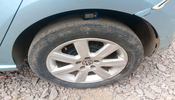 2011 Volkswagen Polo HIGHLINE1.2L, Petrol, Manual, 79,551 km, tyre