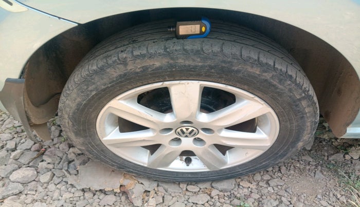 2011 Volkswagen Polo HIGHLINE1.2L, Petrol, Manual, 79,551 km, tyre