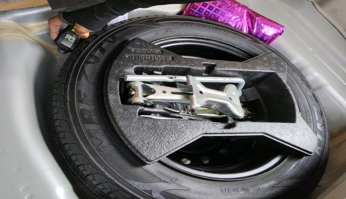 2018 Maruti Celerio ZXI, Petrol, Manual, 31,436 km, tyre