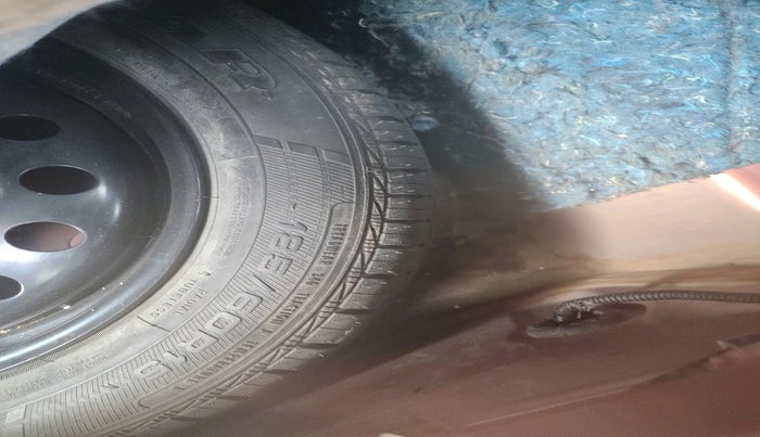 2016 Toyota Etios CROSS 1.2 G, Petrol, Manual, 93,640 km, tyre