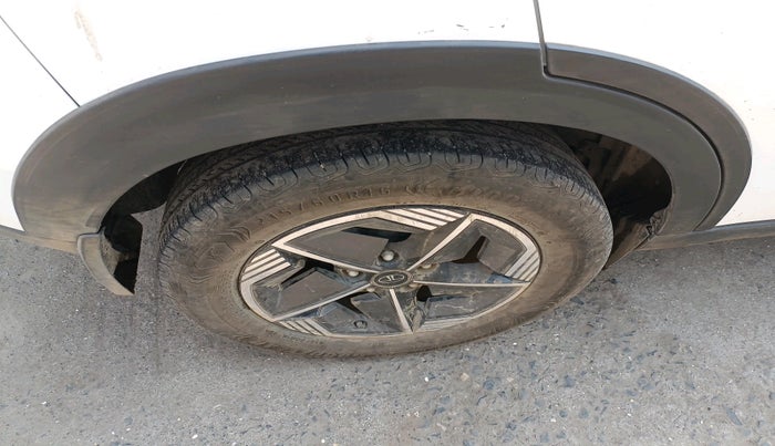 2024 Tata NEXON CREATIVE + SUNROOF 1.5 DIESEL, Diesel, Manual, 38,371 km, tyre