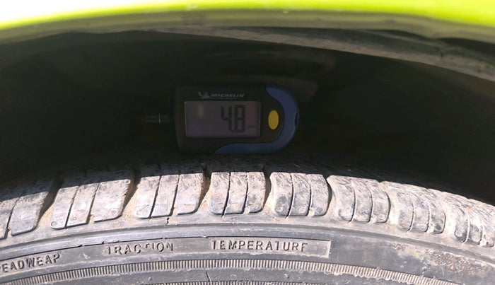 2011 Ford Figo TITANIUM 1.4 DIESEL, Diesel, Manual, 1,78,003 km, tyre