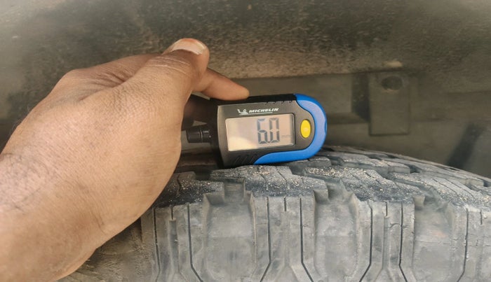 2012 Tata Safari 4X2 EX DICOR, Diesel, Manual, 2,74,011 km, tyre