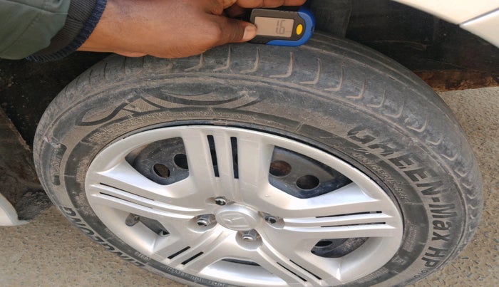 2011 Honda City 1.5L I-VTEC E MT, Petrol, Manual, 83,273 km, tyre