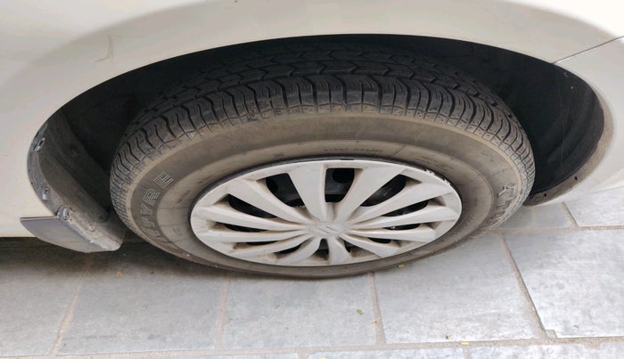 2016 Maruti Swift Dzire VXI, Petrol, Manual, 47,887 km, tyre