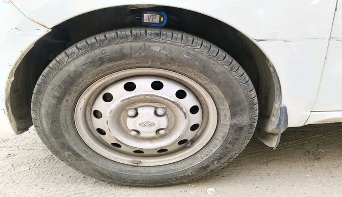 2015 Hyundai i10 MAGNA 1.1, Petrol, Manual, 49,005 km, tyre