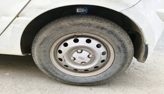 2015 Hyundai i10 MAGNA 1.1, Petrol, Manual, 49,005 km, tyre