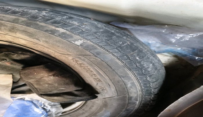 2015 Hyundai i10 MAGNA 1.1, Petrol, Manual, 49,005 km, tyre