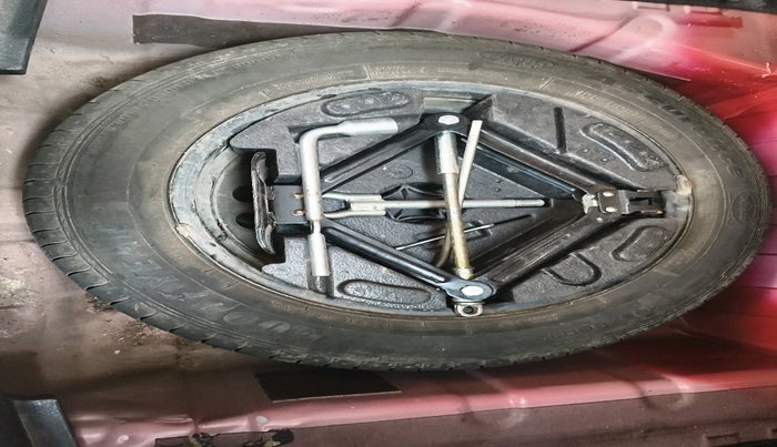 2018 Tata NEXON XM PETROL, Petrol, Manual, 34,585 km, tyre