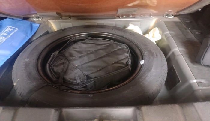 2021 Tata NEXON XZ PLUS (O) DIESEL DARK EDITION, Diesel, Manual, 54,000 km, tyre