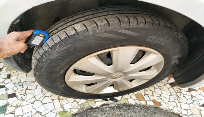 2011 Maruti Swift Dzire VXI, Petrol, Manual, 65,213 km, tyre