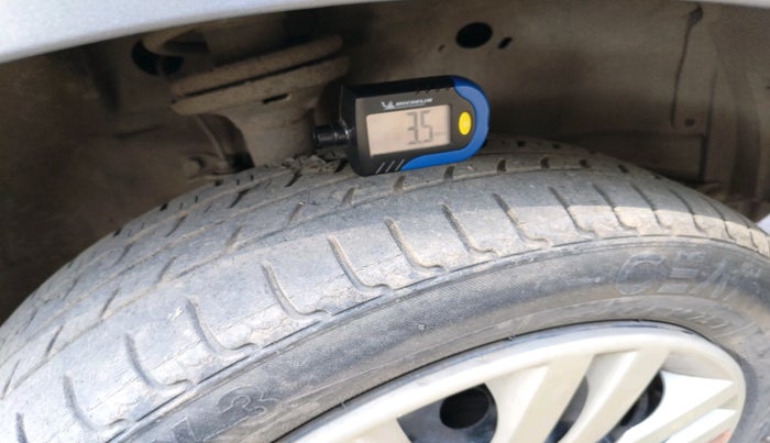 2015 Maruti Wagon R 1.0 VXI, Petrol, Manual, 47,056 km, tyre