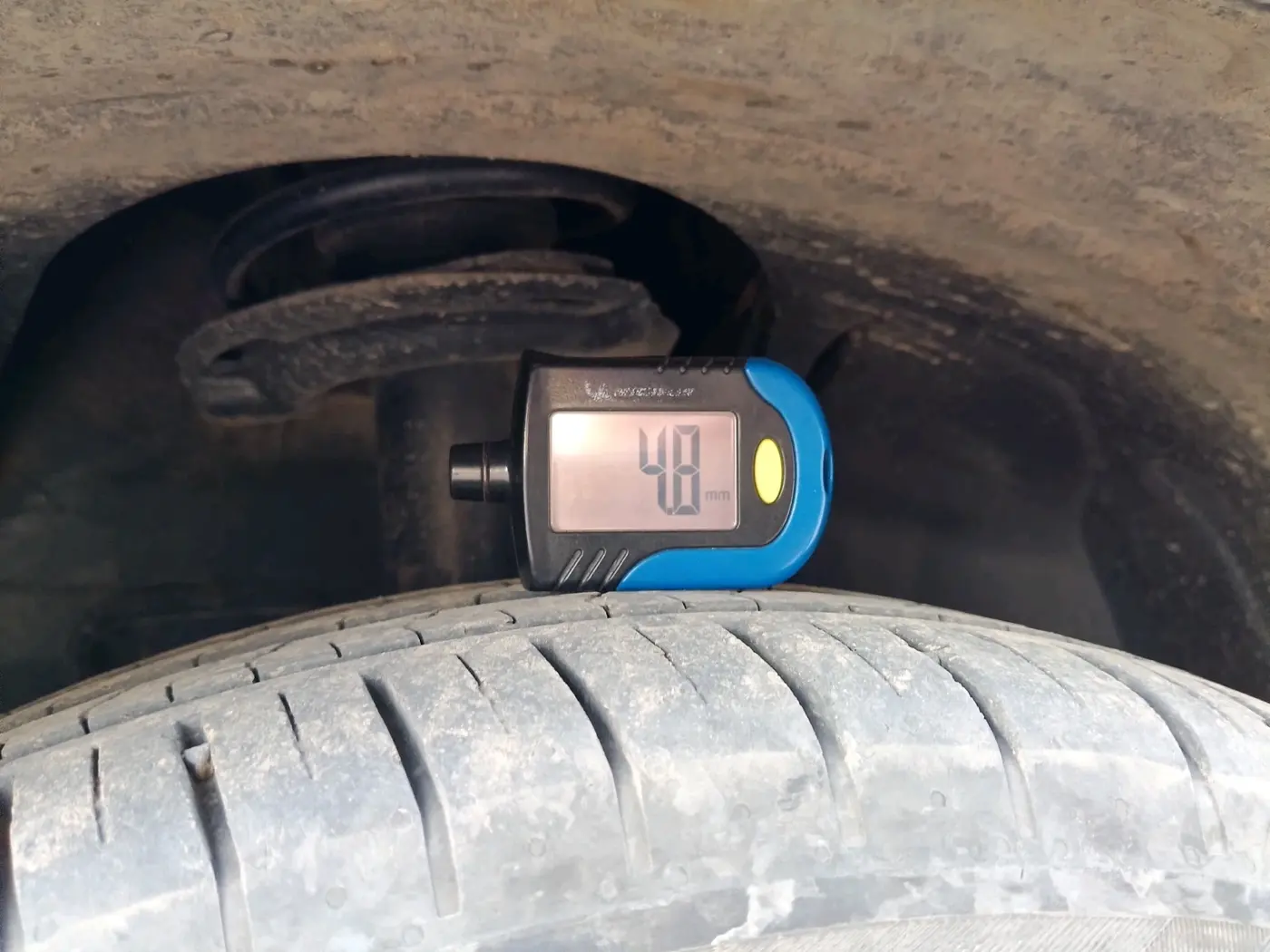 2021 Tata NEXON XM PETROL, CNG, Manual, 1,01,500 km, tyre