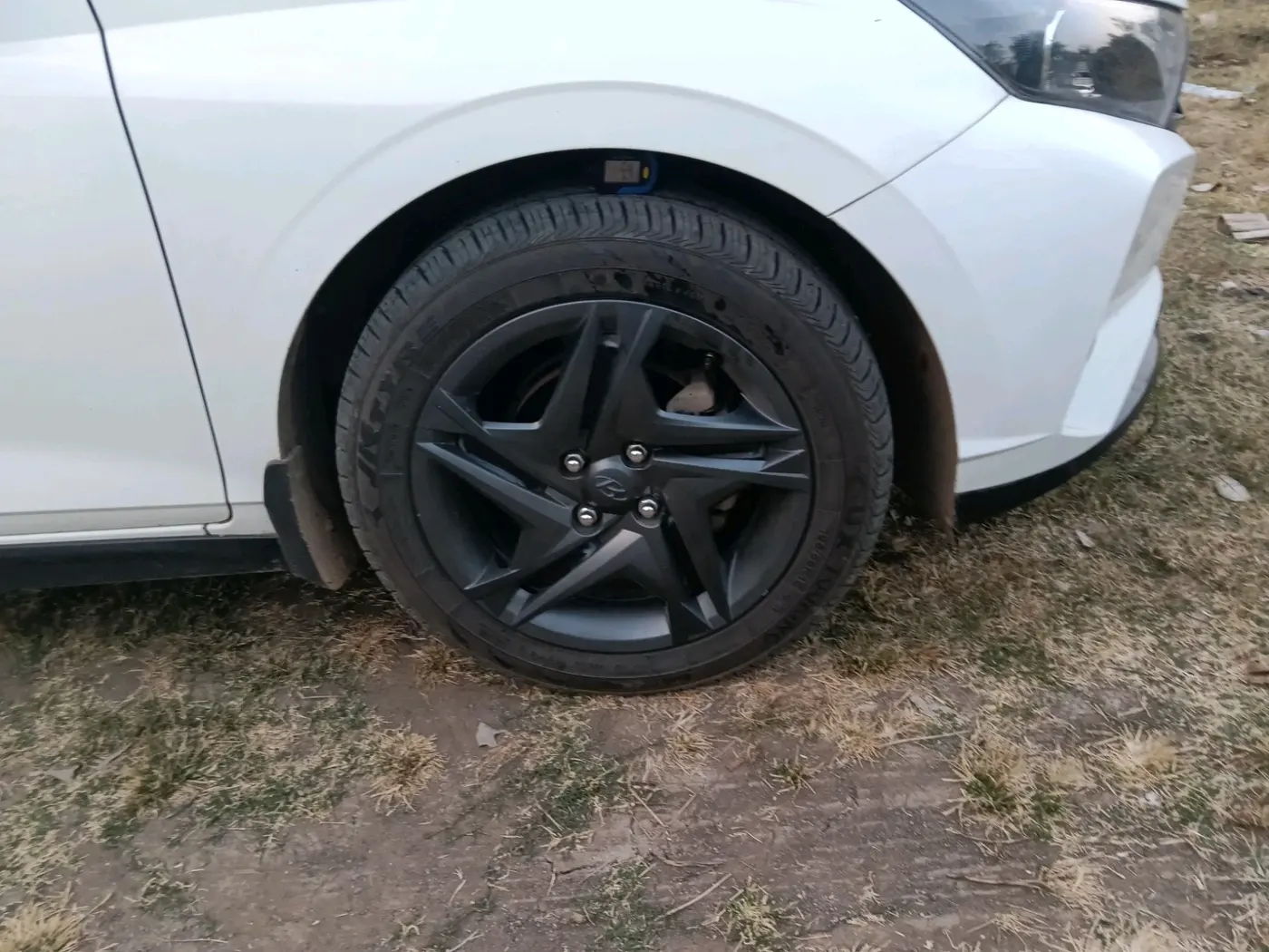 2022 Hyundai NEW I20 SPORTZ 1.2 MT, Petrol, Manual, 14,024 km, tyre