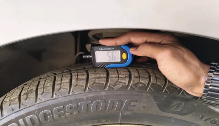 2017 Tata Tiago XZA PETROL, Petrol, Automatic, 77,910 km, tyre