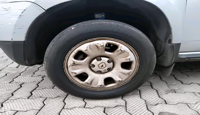 2015 Renault Duster 110 PS RXL DIESEL, Diesel, Manual, 1,38,431 km, tyre