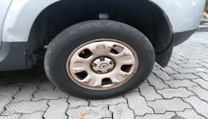 2015 Renault Duster 110 PS RXL DIESEL, Diesel, Manual, 1,38,431 km, tyre