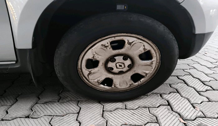 2015 Renault Duster 110 PS RXL DIESEL, Diesel, Manual, 1,38,431 km, tyre