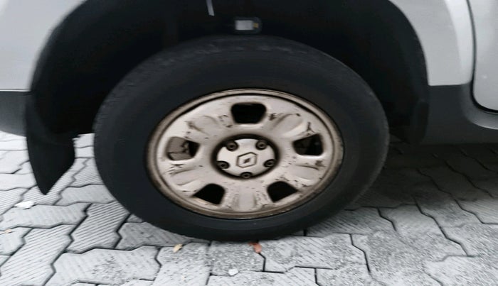 2015 Renault Duster 110 PS RXL DIESEL, Diesel, Manual, 1,38,431 km, tyre