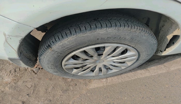 2016 Maruti Swift Dzire VDI, Diesel, Manual, 83,622 km, tyre