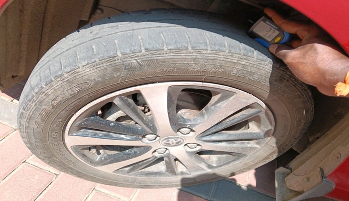 2021 Toyota YARIS G MT, Petrol, Manual, 15,728 km, tyre