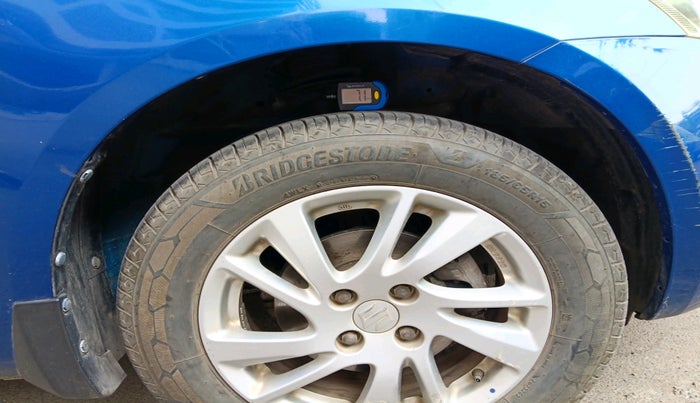 2013 Maruti Swift ZXI, Petrol, Manual, 74,482 km, tyre