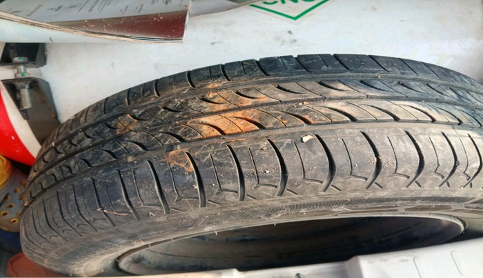 2021 Maruti Celerio VXI (O) CNG, Petrol, Manual, 1,42,029 km, tyre