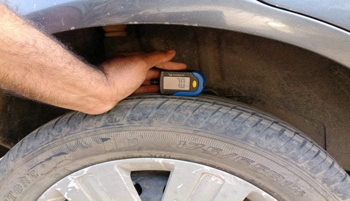 2011 Ford Figo ZXI 1.4 DIESEL, Diesel, Manual, 1,13,103 km, tyre