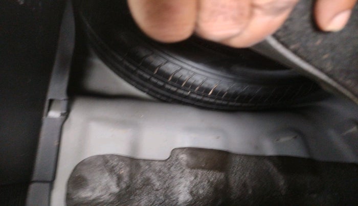 2019 Hyundai Elite i20 ASTA 1.2 (O), Petrol, Manual, 66,408 km, tyre