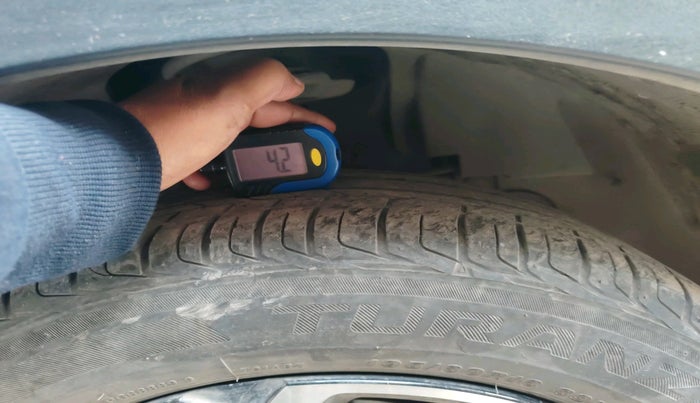 2022 Tata NEXON XMA SUNROOF PETROL, Petrol, Automatic, 47,436 km, tyre