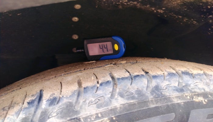 2022 Mahindra XUV700 AX 7 LUXURY D MT 7 STR, Diesel, Manual, 78,424 km, tyre