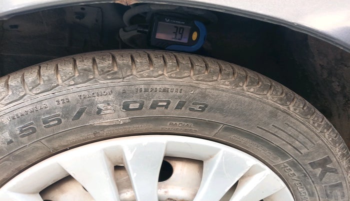 2013 Hyundai i10 ERA 1.1, Petrol, Manual, 95,460 km, tyre