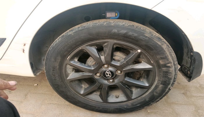 2019 Hyundai Elite i20 SPORTZ PLUS 1.2, Petrol, Manual, 90,972 km, tyre