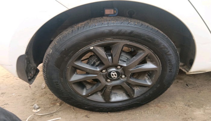 2019 Hyundai Elite i20 SPORTZ PLUS 1.2, Petrol, Manual, 90,972 km, tyre