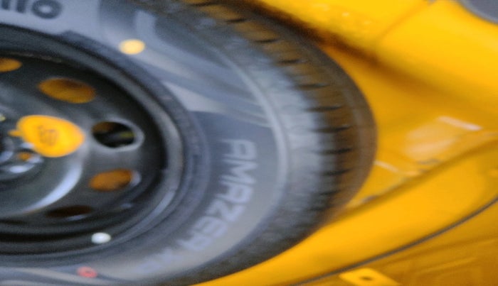 2020 Tata Tiago XZ PLUS PETROL, Petrol, Manual, 34,461 km, tyre