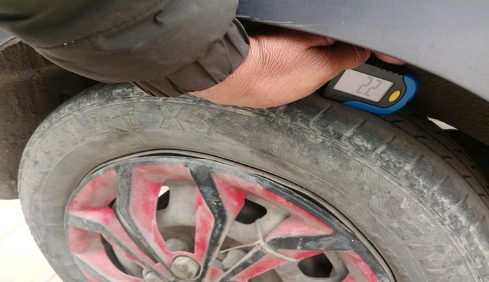 2012 Hyundai Santro Xing GL PLUS, Petrol, Manual, 1,06,731 km, tyre