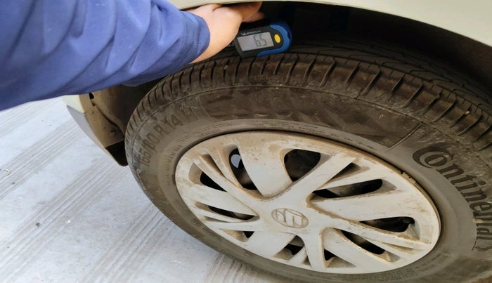 2015 Maruti Swift VXI, Petrol, Manual, 46,465 km, tyre