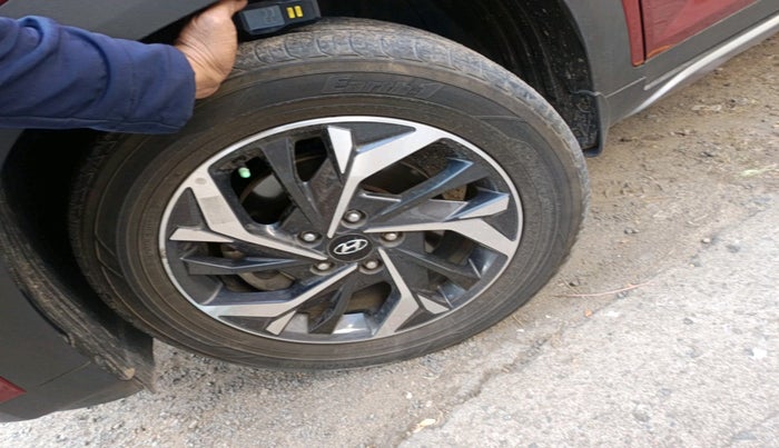 2020 Hyundai Creta SX (O) AT 1.5 DIESEL, Diesel, Automatic, 1,08,721 km, tyre