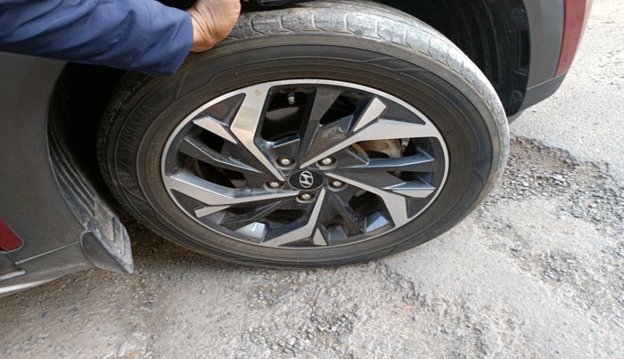 2020 Hyundai Creta SX (O) AT 1.5 DIESEL, Diesel, Automatic, 1,08,721 km, tyre