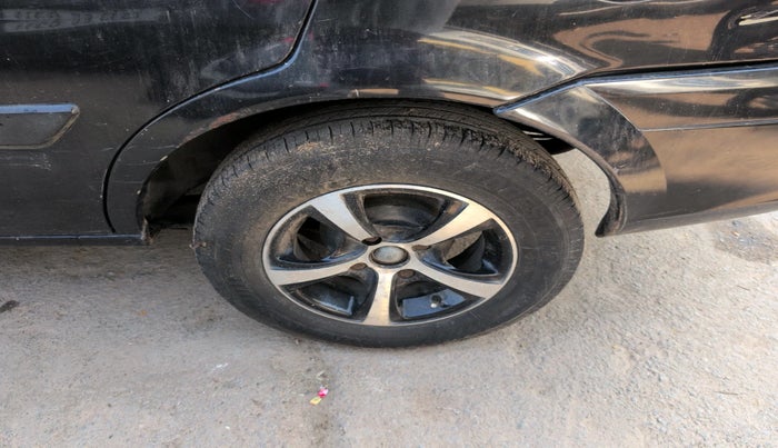 2010 Ford Ikon 1.4 DIESEL, Diesel, Manual, 1,78,557 km, tyre