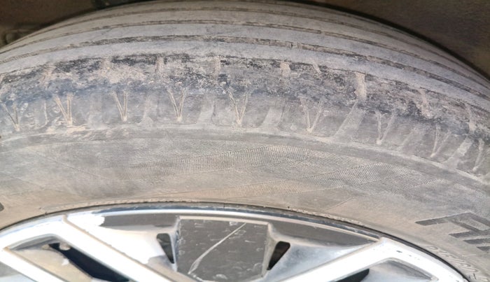 2021 Hyundai VENUE SX 1.0 TURBO, Petrol, Manual, 75,869 km, tyre