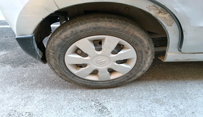 2011 Maruti A Star VXI, Petrol, Manual, 1,10,239 km, tyre