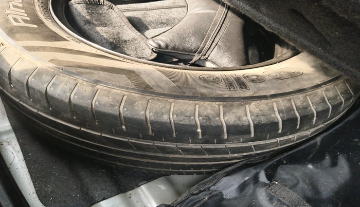 2020 KIA SELTOS HTK PLUS AT 1.5 DIESEL, Diesel, Automatic, 1,33,329 km, tyre