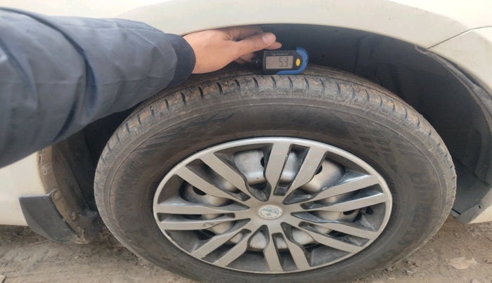 2018 Maruti Swift Dzire TOUR S-CNG, Petrol, Manual, 1,45,743 km, tyre