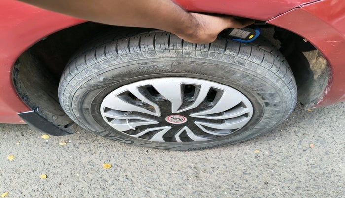 2012 Maruti Swift VDI, Diesel, Manual, 1,66,444 km, tyre