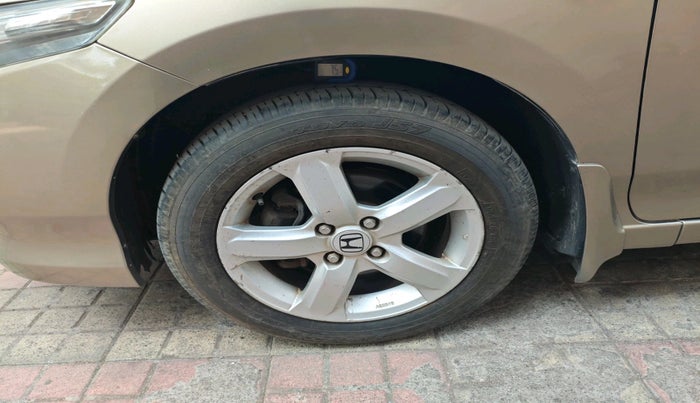 2011 Honda City 1.5L I-VTEC V MT, Petrol, Manual, 1,00,219 km, tyre