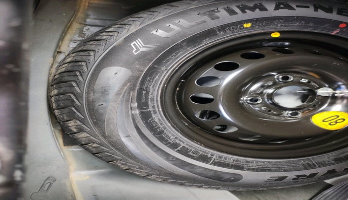 2021 Tata Tiago XZ PETROL, Petrol, Manual, 28,906 km, tyre